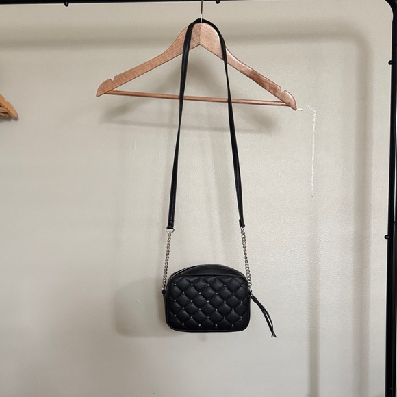 Rebecca Minkoff Handbags - Rebecca Minkoff Black Quilted Crossbody Bag